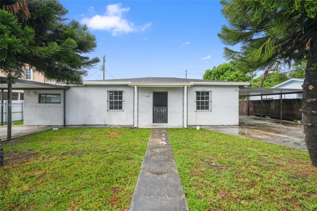 1025 Curtiss Dr, Opa-Locka, 佛羅里達州 33054, 美國
