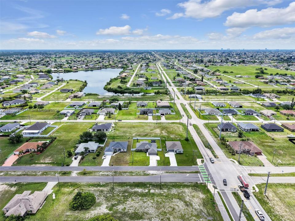 2405 Nelson Rd, Cape Coral, Florida 33933