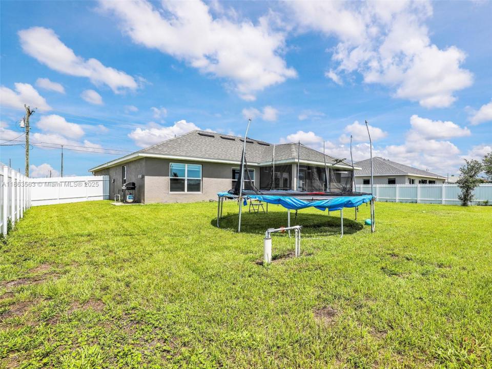 2405 Nelson Rd, Cape Coral, Florida 33933