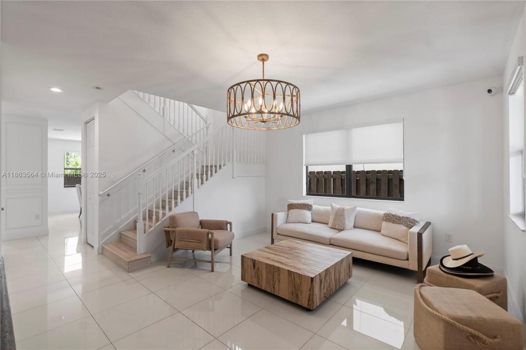 9974 NW 86th Ter, Doral, 佛罗里达州 33178, 美国