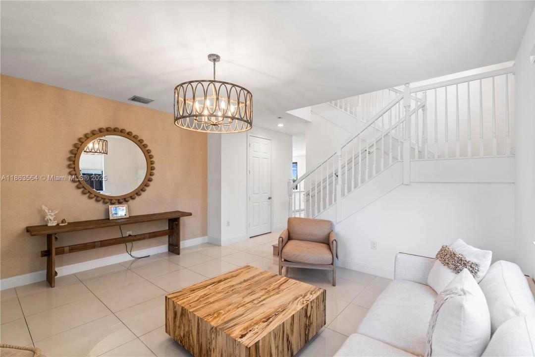 9974 NW 86th Ter, Doral, 佛罗里达州 33178, 美国