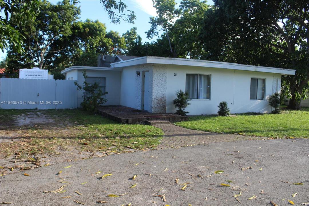 28 NE 164th St 0, Miami, Floride 33162, États-Unis