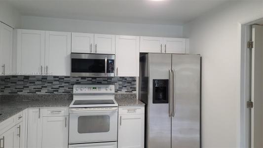 720 SW 7th St 720, Hallandale Beach, Florida 33009, USA