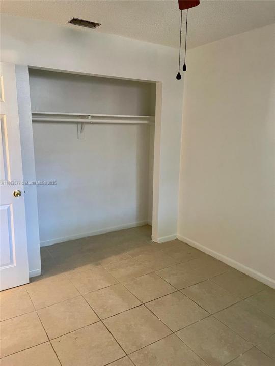 720 SW 7th St 720, Hallandale Beach, Florida 33009