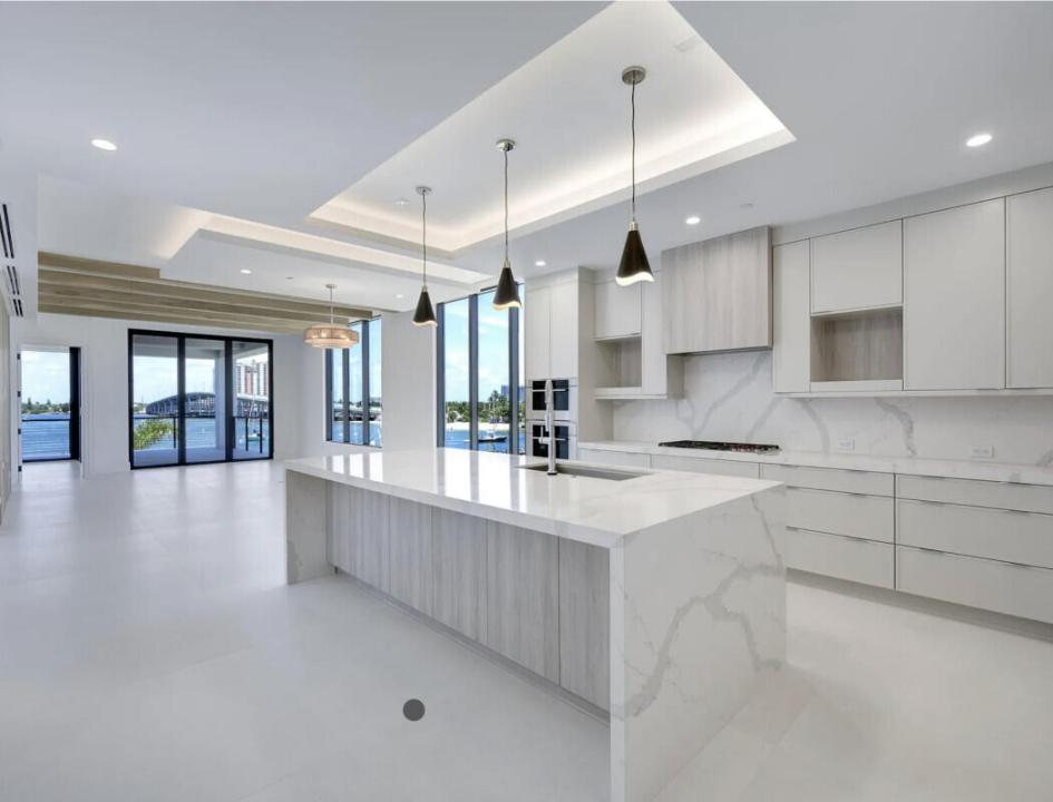 2323 Lake Drive Unit 201, The Driftwood, Riviera Beach, Flórida 33404, Estados Unidos