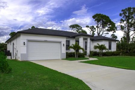 15245 Brainbridge Circle, Port Charlotte, Florida 33981