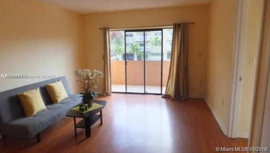 3582 NE 171st St 203, North Miami Beach, Florida 33160, USA