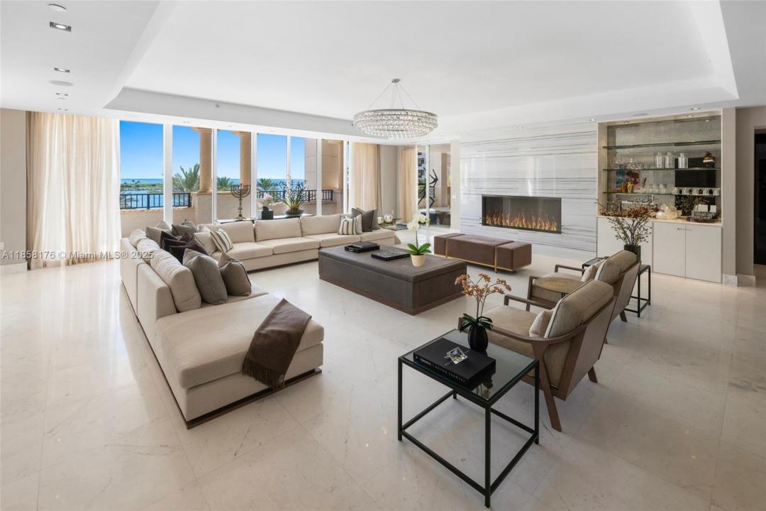 7133 Fisher Island Dr 7133, Miami Beach, Florida 33109, USA