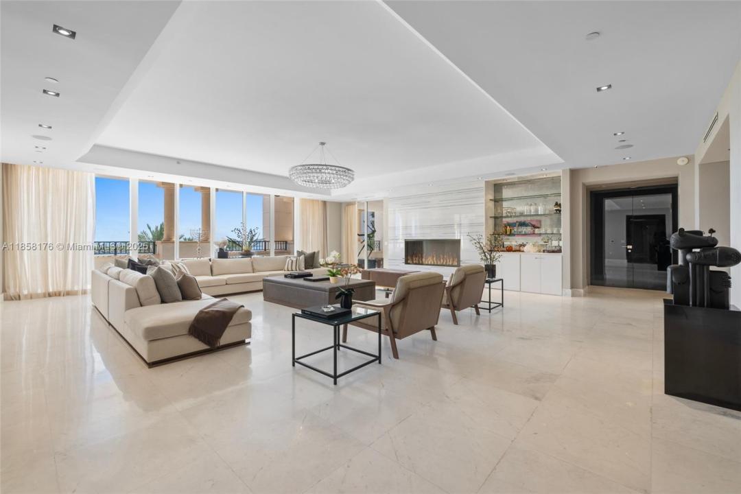 7133 Fisher Island Dr 7133, Miami Beach, Florida 33109, USA