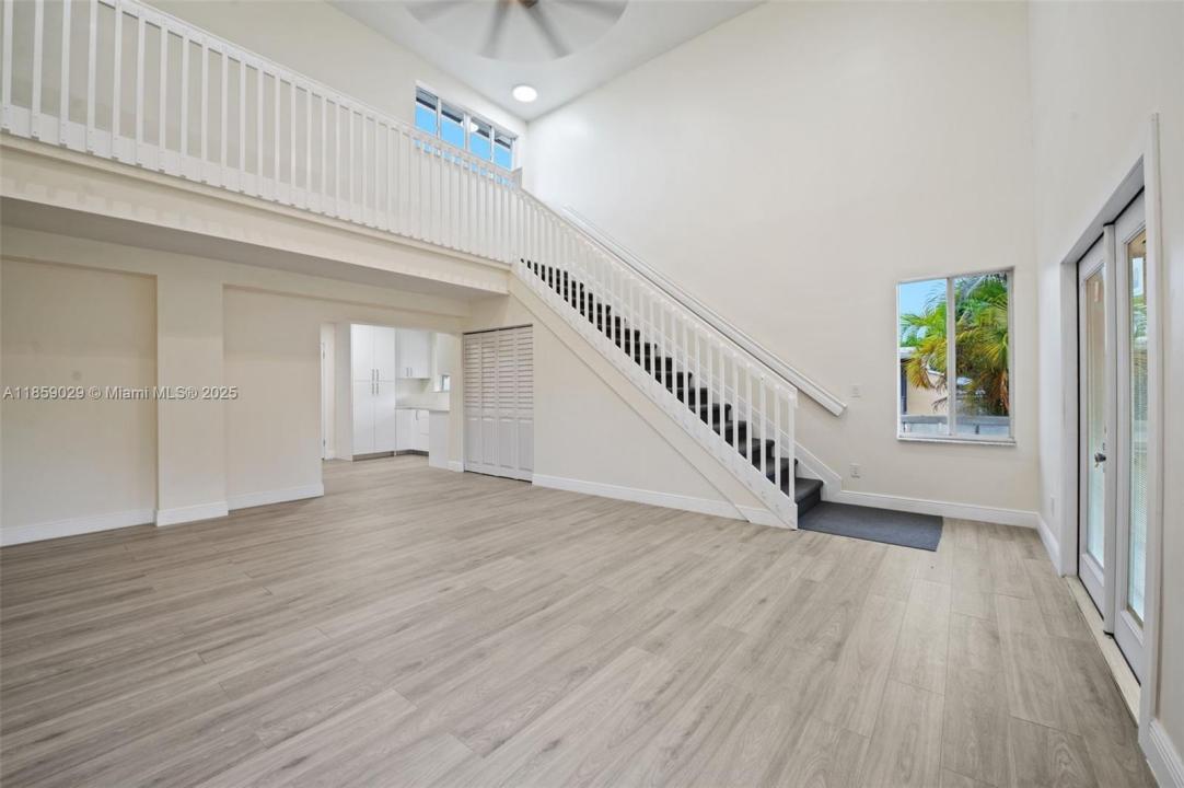 6221 NW 37th Ter, Virginia Gardens, Florida 33166