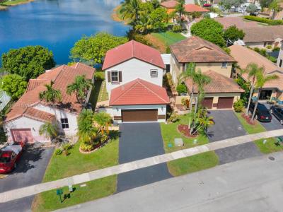2130 NW 184th Way, Pembroke Pines, Florida 33029, USA