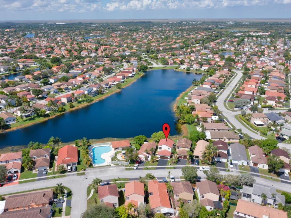 2130 NW 184th Way, Pembroke Pines, Floride 33029, États-Unis