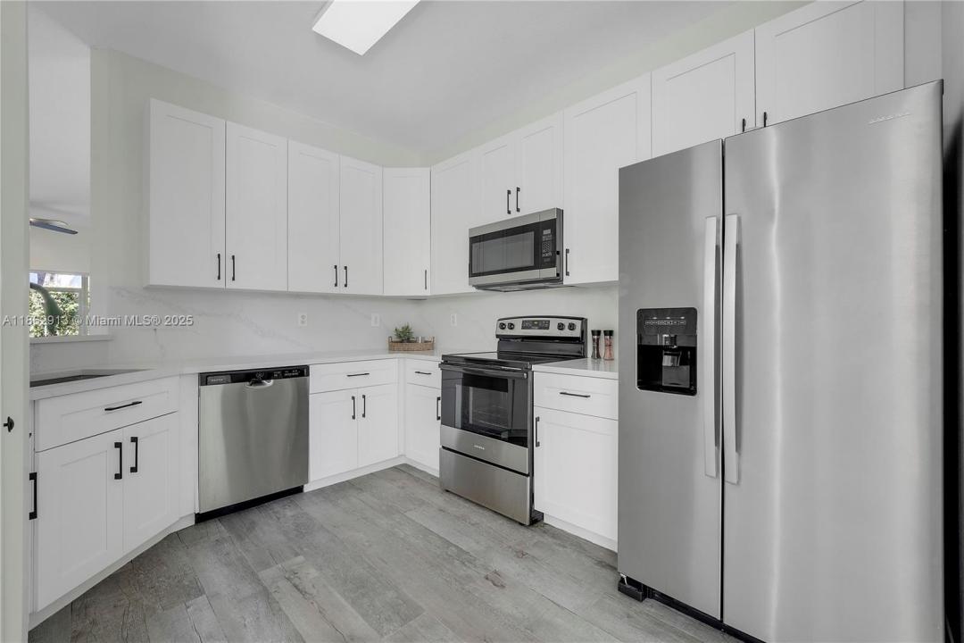 108 Lighthouse Cir E, Tequesta, Floride 33469, États-Unis