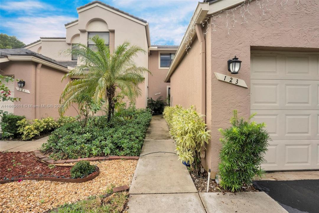 123 NW 98th Ter, Plantation, Floride 33324, États-Unis