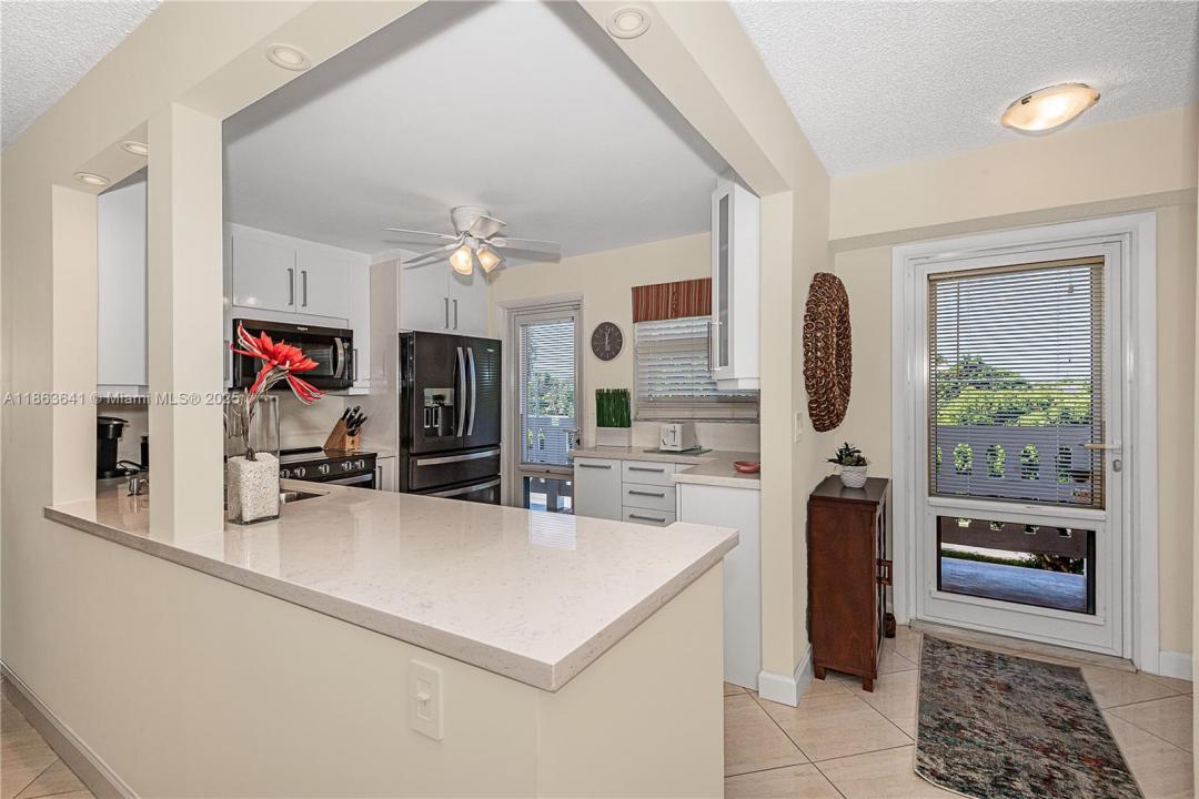 1025 SE 2nd Ave 407, Dania Beach, Florida 33004, Stati Uniti