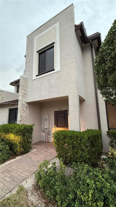 947 NE 211th St 947, Miami, Florida 33179, HOA KỲ