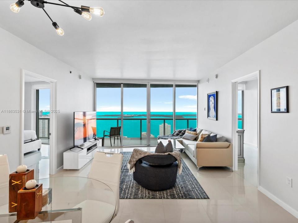 465 Brickell Ave 4605, Miami, Florida 33131