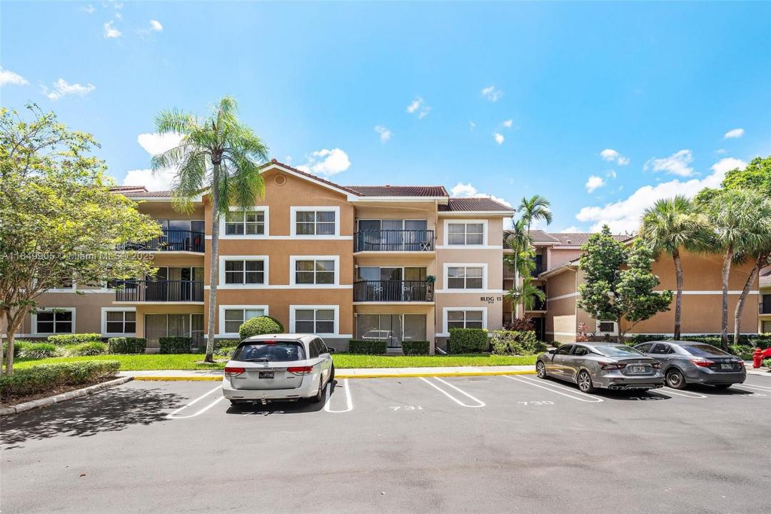 8721 Wiles Rd 105, Coral Springs, Floride 33067, États-Unis