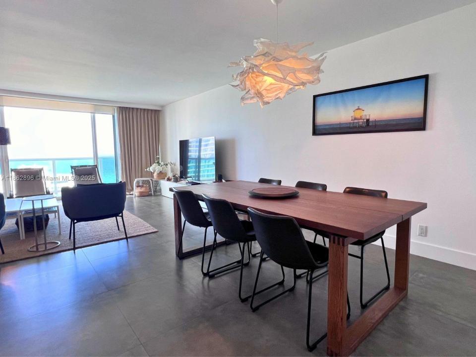 100 Bayview Dr 1506, Sunny Isles Beach, פלורידה 33160, ארצות הברית של אמריקה