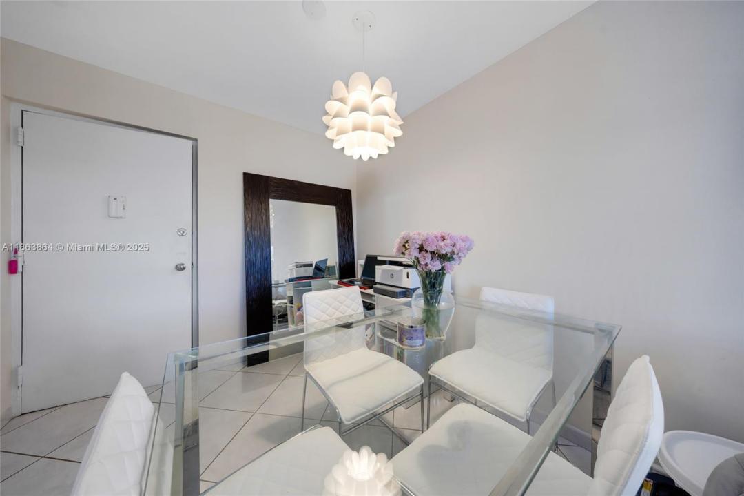 250 180th Dr 352, Sunny Isles Beach, Florida 33160, Estados Unidos