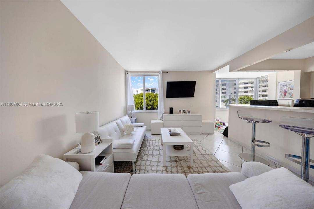 250 180th Dr 352, Sunny Isles Beach, Florida 33160, Estados Unidos