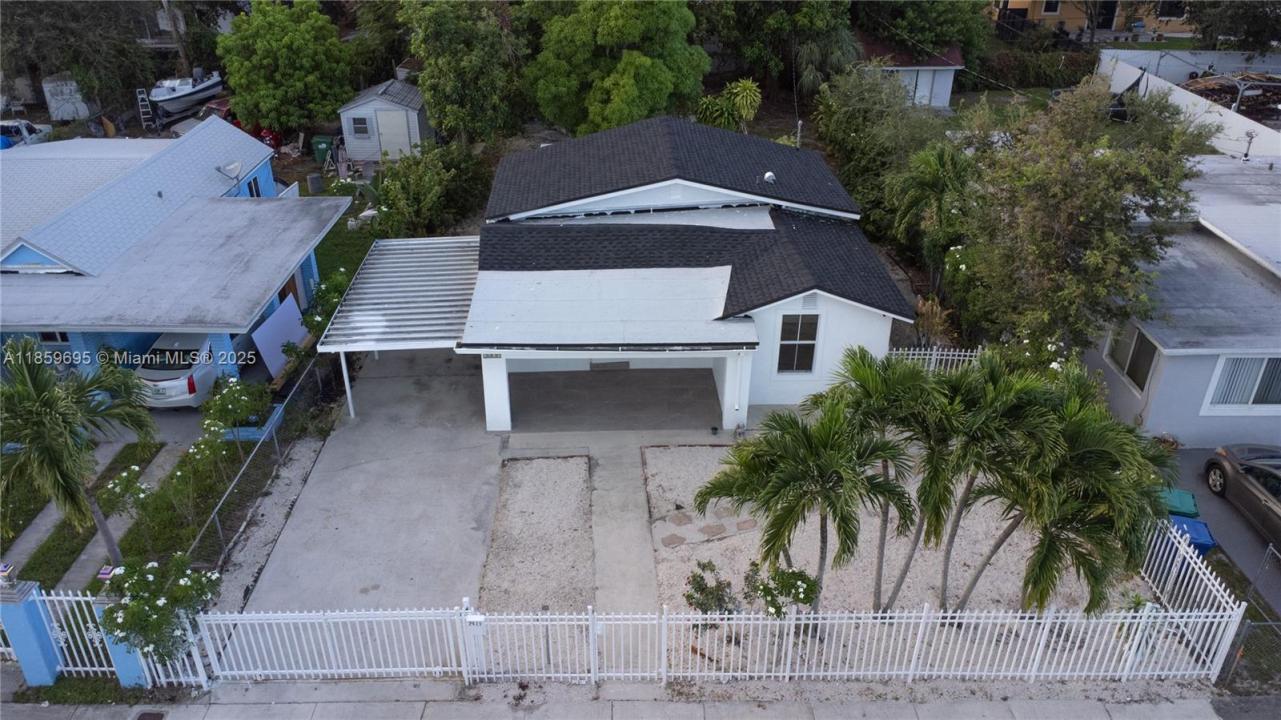 2429 NW 86th St, Miami, Florida 33147