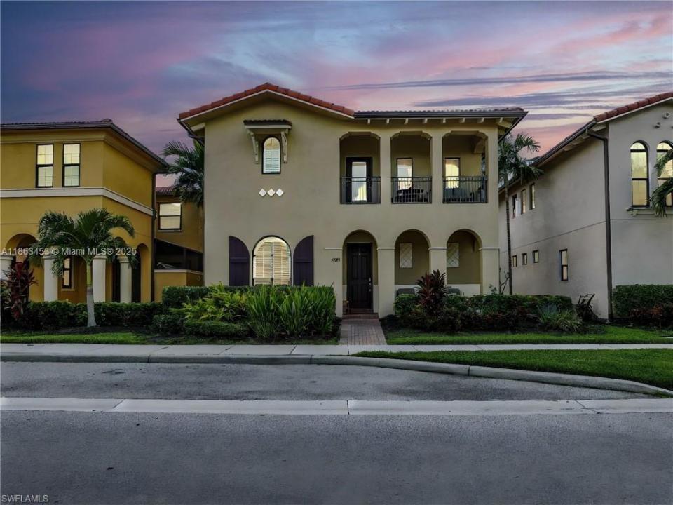 1242 Kendari Terrace, Naples, Floride 34113, États-Unis