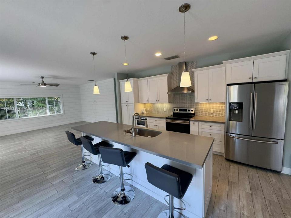 241 W Seaview Dr, Duck, Floryda 33050, USA