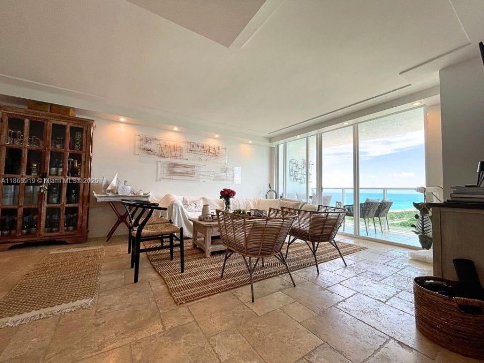 100 Bayview Dr 1924, Sunny Isles Beach, Floride 33160, États-Unis