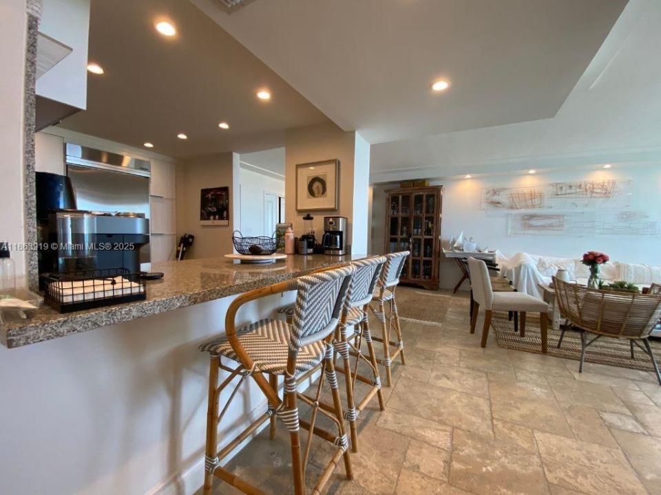 100 Bayview Dr 1924, Sunny Isles Beach, Floride 33160, États-Unis