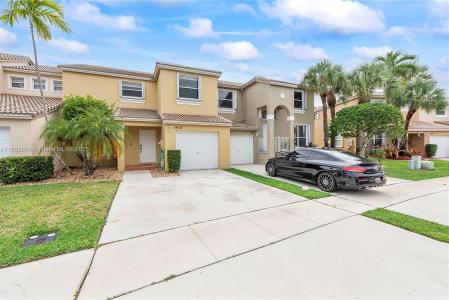 1412 NW 154th Ln, Pembroke Pines, Florida 33028, USA