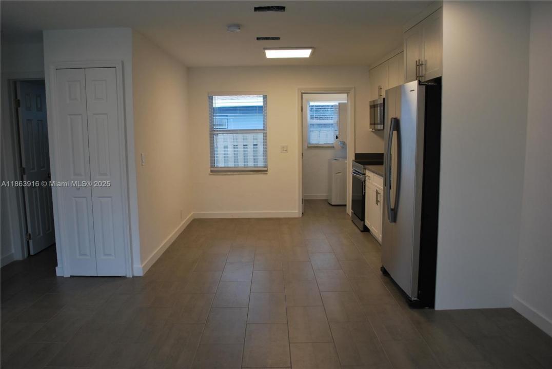 3641 NE 1st Ter, Oakland Park, Floride 33334, États-Unis
