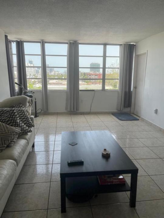 8000 Harding Ave 5B, Miami Beach, Florida 33141