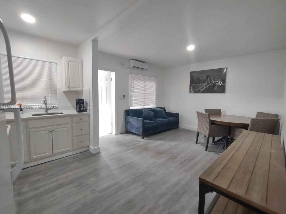 635 SW 16th Ave 2, Miami, פלורידה 33135, ארצות הברית של אמריקה