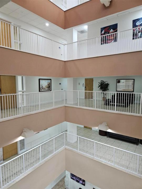 12484 NW South River Dr 422, Medley, פלורידה 33178, ארצות הברית של אמריקה 