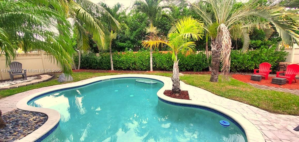 1301 NE 42nd St, Oakland Park, Florida 33334, HOA KỲ