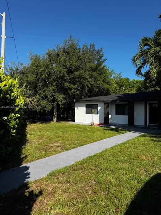 930 NE 163rd St, North Miami Beach, Flórida 33162, Estados Unidos