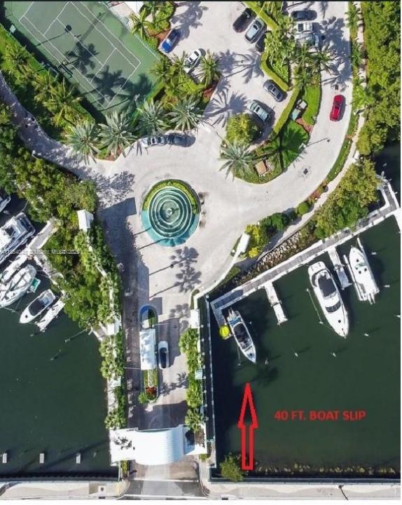 16400 Collins Oceania Marina Boat Slip, Sunny Isles Beach, Floride 33160, États-Unis