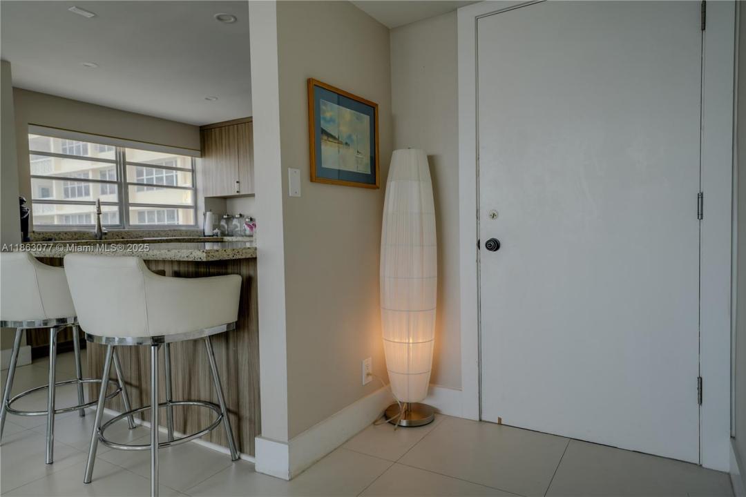 1817 S Ocean Dr 515, Hallandale Beach, Floride 33009, États-Unis