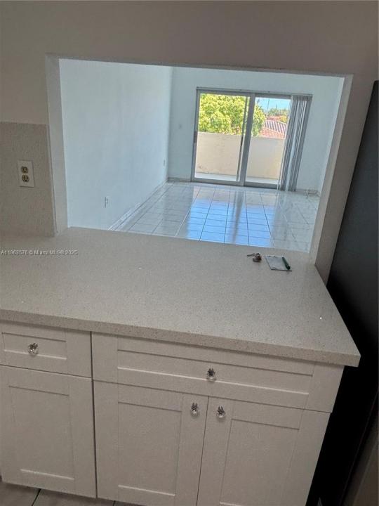 10300 Coral Way C22, Miami, Florida 33165, Estados Unidos