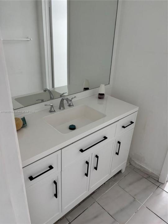 10300 Coral Way C22, Miami, Florida 33165, Estados Unidos