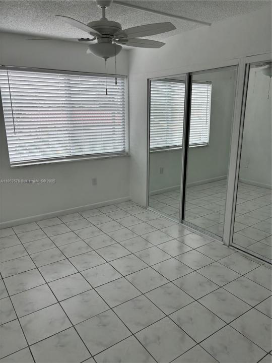 10300 Coral Way C22, Miami, Florida 33165, Estados Unidos