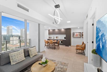 227 NE 2nd St 2202, Miami, Florida 33132, USA