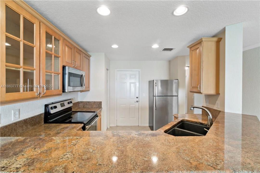 5905 Abbey Rd, Tamarac, Floryda 33321, USA