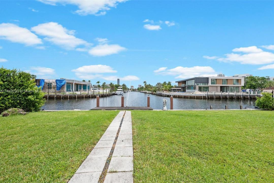 649 Layne Blvd 0, Hallandale Beach, Florida 33009, USA