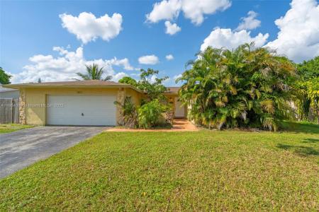 7821 NW 45th St, Lauderhill, Florida 33351, USA