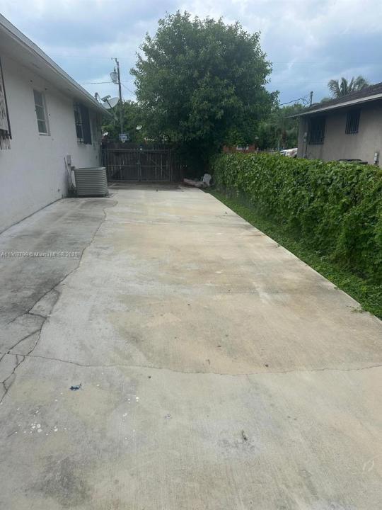 645 NW 2nd St, Florida City, フロリダ 33034, アメリカ合衆国