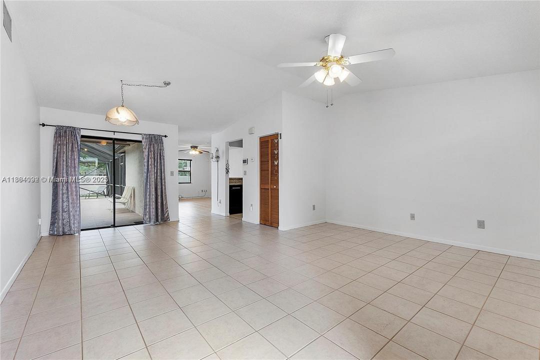 11909 SW 48th Ct, Cooper City, Florida 33330