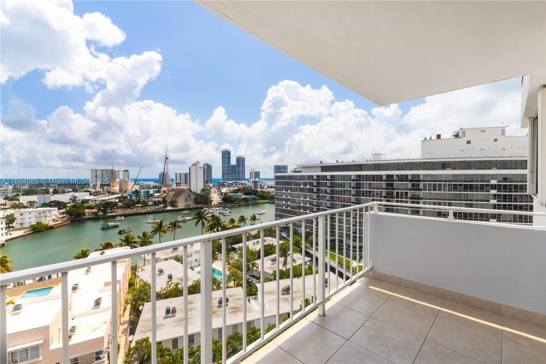 6900 Bay Dr 11E, Miami Beach, Florida 33141, HOA KỲ