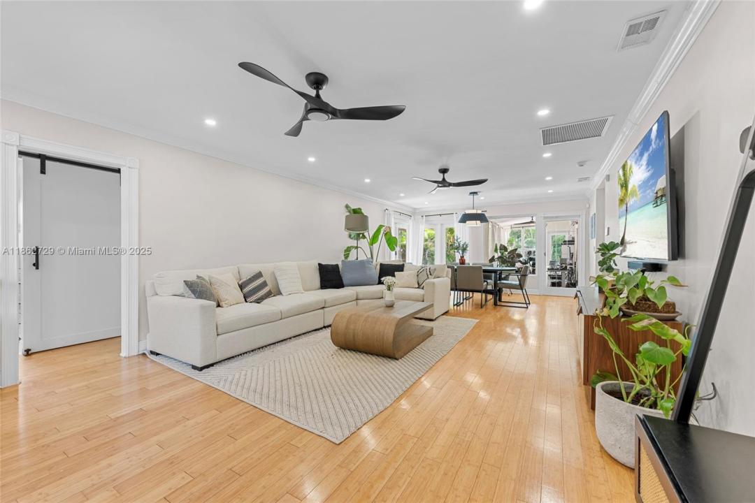 1426 Tyler St, Hollywood, Florida 33020